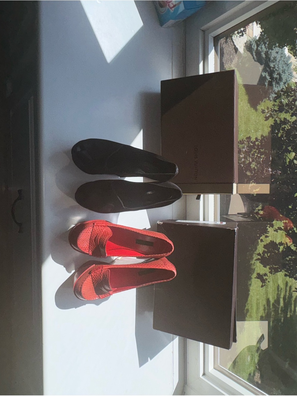 Bundle 2 pairs Louis Vuitton Wedge Heels 1 black 1 Red - size 37 - Picture 11 of 17